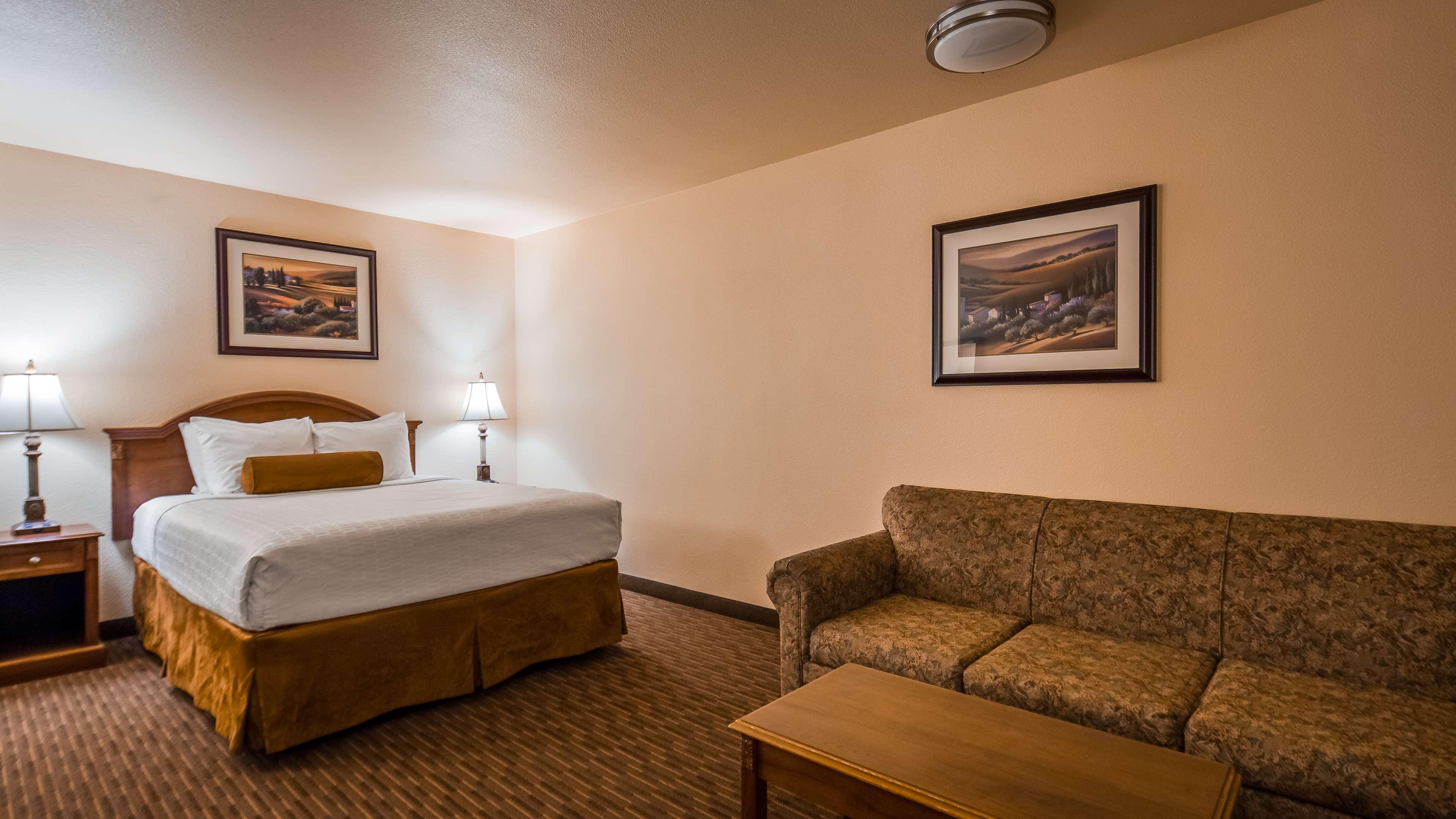Best Western El Grande Hotel 3*